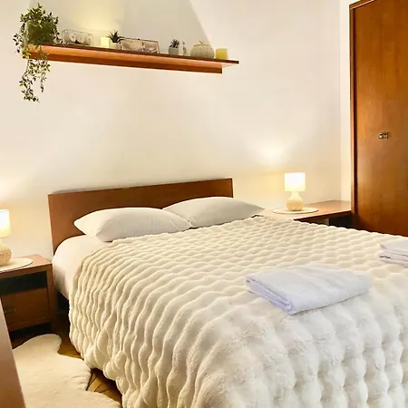 центр площа ринок оперний театр Apartment Lviv