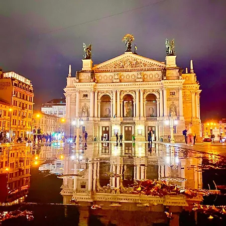 центр площа ринок оперний театр Apartament *